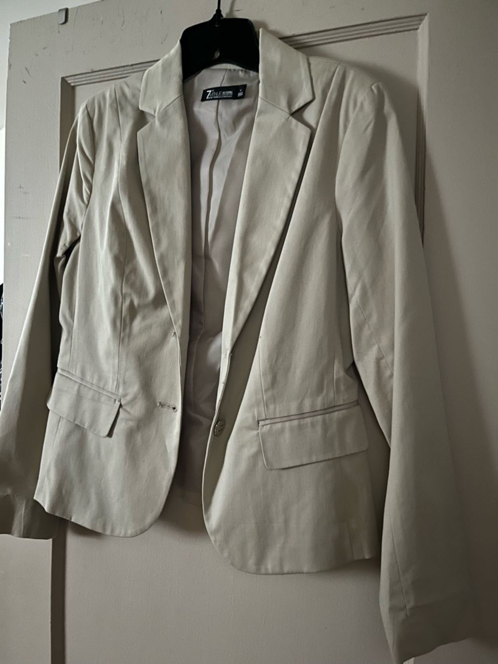 New York & Company Cream Blazer
